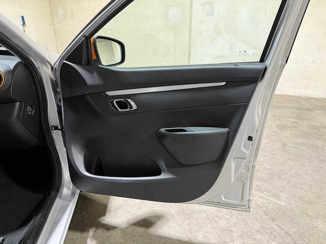 Dacia spring comfort+ (orange p.) 45pk 2021, r-845-sx - afbeelding 21 van  40