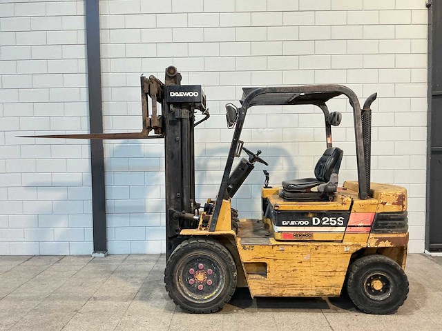 Daewoo - 1995 - d25s - vorkheftruck - afbeelding 17 van  19