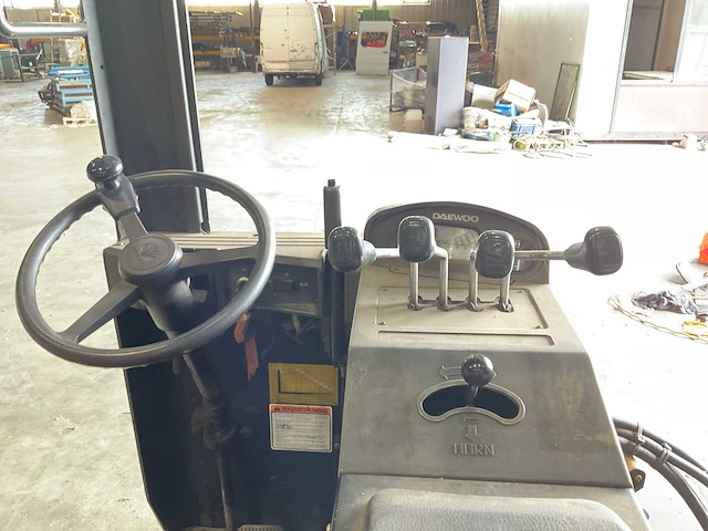 Daewoo - 2002 - br18j - reachtruck - afbeelding 2 van  19