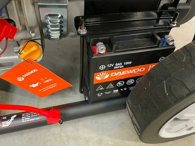 Daewoo - 2023 - gdax9250e-3 - benzine stroomgenerator 230/400v - afbeelding 1 van  8