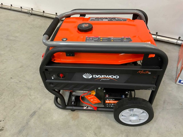 Daewoo - 2023 - gdax9250e-3 - benzine stroomgenerator 230/400v - afbeelding 12 van  13