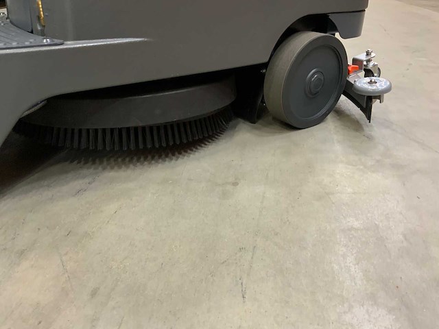 Daewoo - 2024-2025 - dafr70 - zit schrobzuigmachine - afbeelding 4 van  17