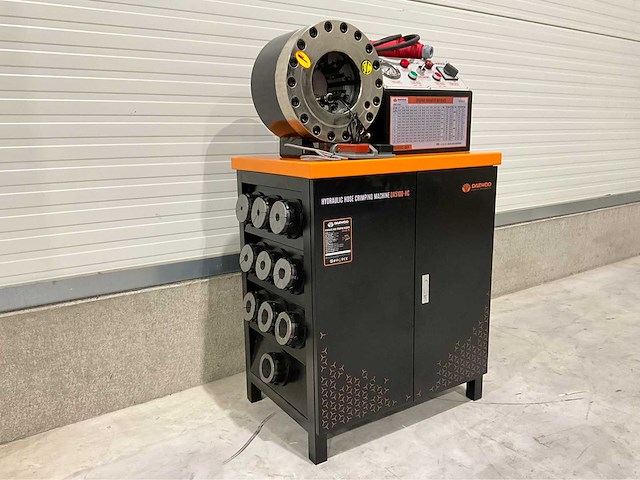 Daewoo - 2025 - 5100 - hydraulische pers - afbeelding 10 van  17