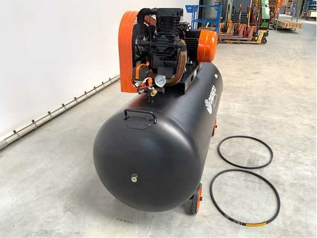 Daewoo - 2025 - daax500l - luchtcompressor 500l 14bar - afbeelding 26 van  29