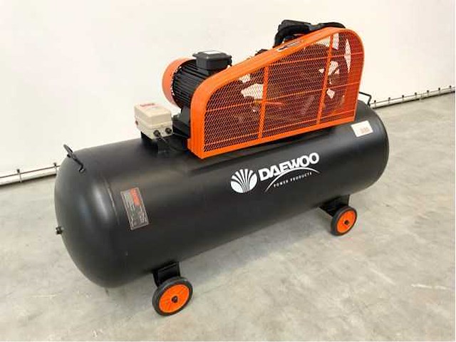 Daewoo - 2025 - daax500l - luchtcompressor 500l 14bar - afbeelding 1 van  24