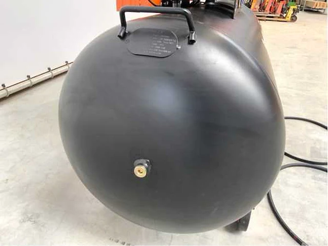 Daewoo - 2025 - daax500l - luchtcompressor 500l 14bar - afbeelding 3 van  29