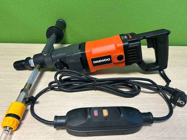 Daewoo - 2025 - dadcd1900 - diamantboormachine - afbeelding 1 van  12