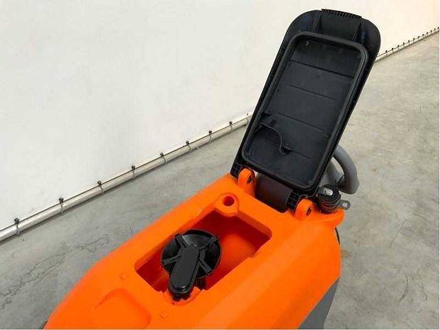 Daewoo - 2025 - dafl50a - schrob-/ zuigmachine - afbeelding 13 van  40