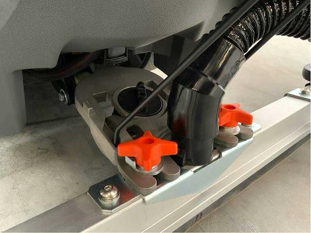 Daewoo - 2025 - dafl50a - schrob-/ zuigmachine - afbeelding 10 van  40