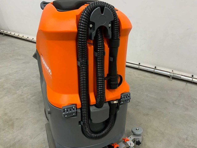 Daewoo - 2025 - dafr70 - zit schrobzuigmachine - afbeelding 1 van  18