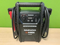 Daewoo - 2025 - dajsa4400 - jump starter 12/24v - afbeelding 1 van  4