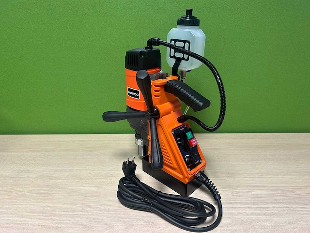 Daewoo - 2025 - damcd1600 - magnetische boormachine - afbeelding 4 van  11