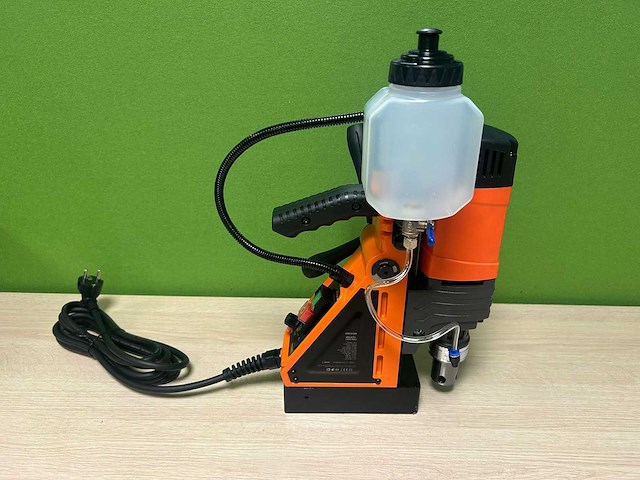 Daewoo - 2025 - damcd1600 - magnetische boormachine - afbeelding 7 van  8