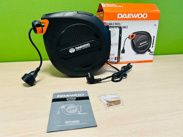 Daewoo - 2025 - dapcr20 - automatisch oprolbare kabelhaspel 20m - afbeelding 1 van  7