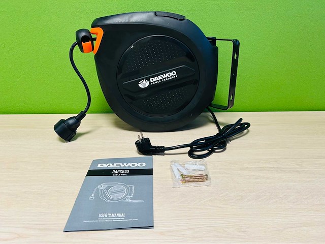 Daewoo - 2025 - dapcr20 - automatisch oprolbare kabelhaspel 20m - afbeelding 1 van  7