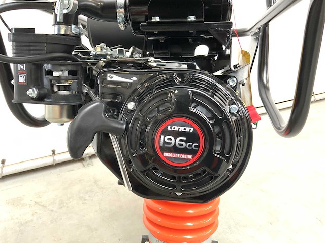 Daewoo - 2025 - darm80 - vibratie stamper 6.5pk - afbeelding 8 van  8