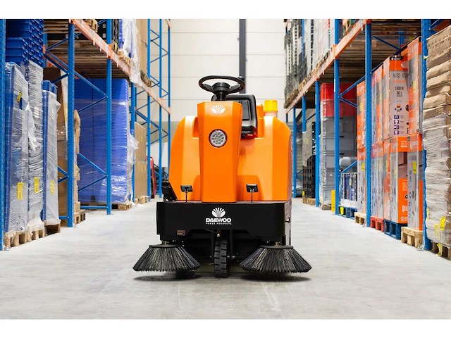 Daewoo - 2025 - das 80 - zelfrijdende veegmachine - afbeelding 12 van  18