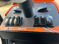 Daewoo - 2025 - das100 - straatveegmachine - afbeelding 8 van  23