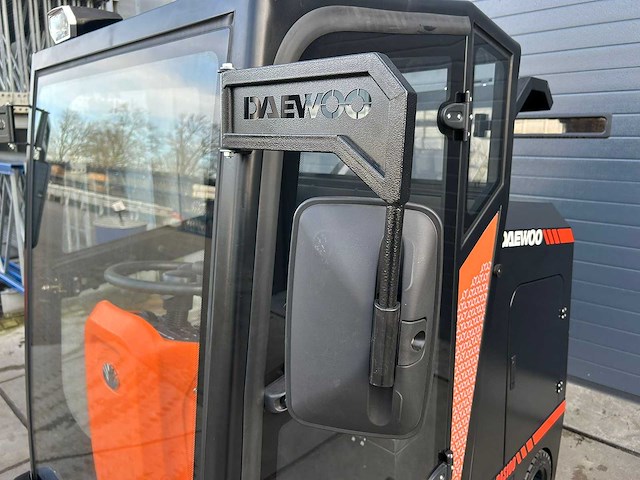 Daewoo - 2025 - das100 - straatveegmachine - afbeelding 7 van  19