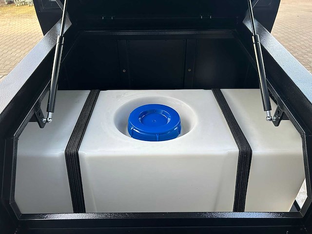 Daewoo - 2025 - das100 - straatveegmachine - afbeelding 13 van  19