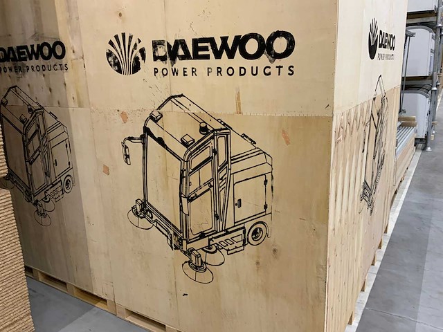 Daewoo - 2025 - das100 - straatveegmachine - afbeelding 11 van  30
