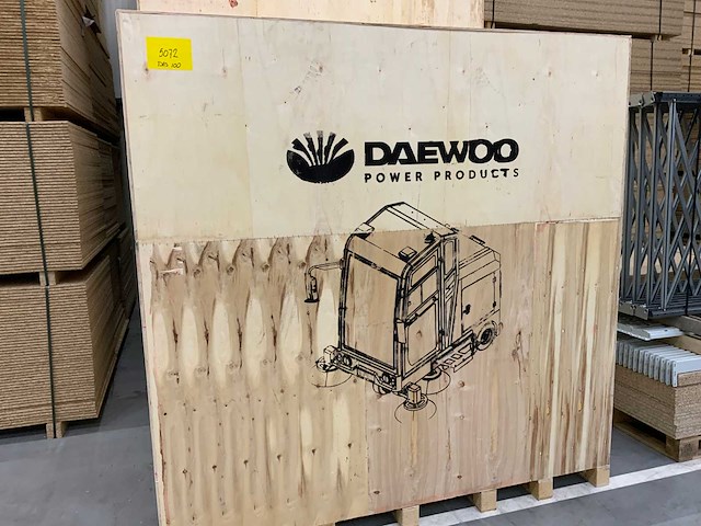 Daewoo - 2025 - das100 - straatveegmachine - afbeelding 2 van  21
