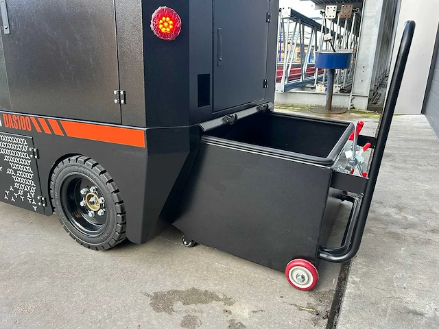 Daewoo - 2025 - das100 - straatveegmachine - afbeelding 3 van  30