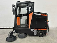 Daewoo - 2025 - das100 - straatveegmachine - afbeelding 4 van  30