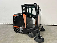 Daewoo - 2025 - das100 - straatveegmachine - afbeelding 28 van  30