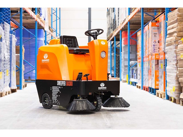 Daewoo - 2025 - das80 - veegmachine - afbeelding 1 van  22
