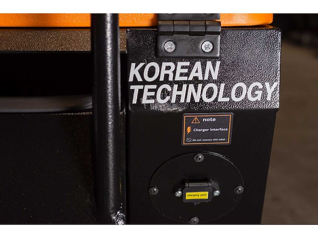 Daewoo - 2025 - das80 - zit veegmachine - afbeelding 12 van  22