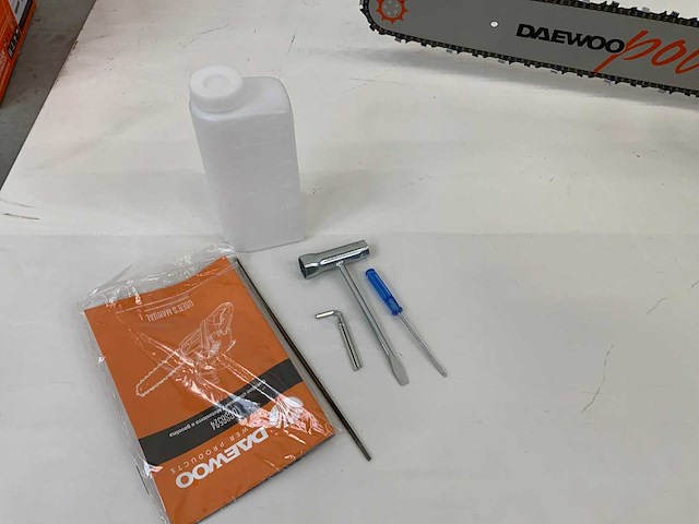 Daewoo - 2025 - dcs6524 - kettingzaag - afbeelding 13 van  14