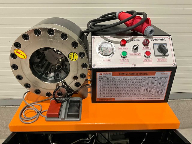 Daewoo - 2026 - 5100 - hydraulische pers - afbeelding 14 van  17
