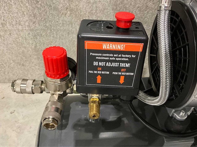 Daewoo - 2026 - daax 24l - luchtcompressor - afbeelding 14 van  15