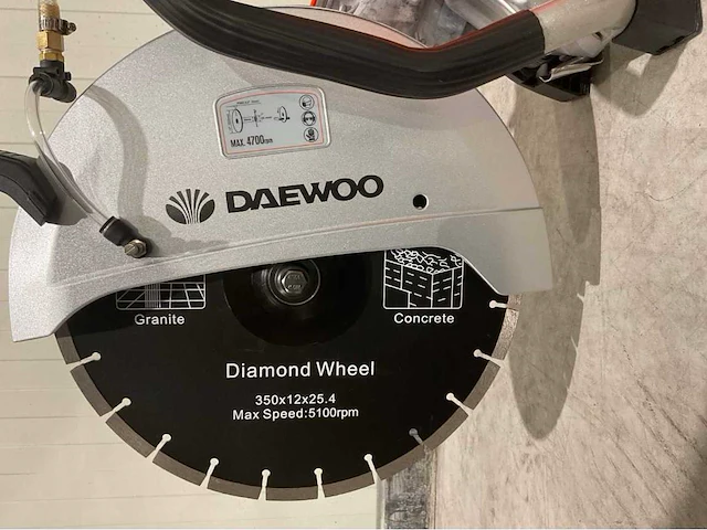 Daewoo - 2026 - dacnq74s - betonzaag - afbeelding 10 van  13