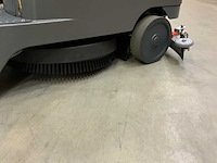 Daewoo - 2026 - daf r70 - zelfrijdende veegmachine - afbeelding 1 van  8