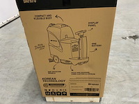 Daewoo - 2026 - daf r70 - zelfrijdende veegmachine - afbeelding 5 van  8