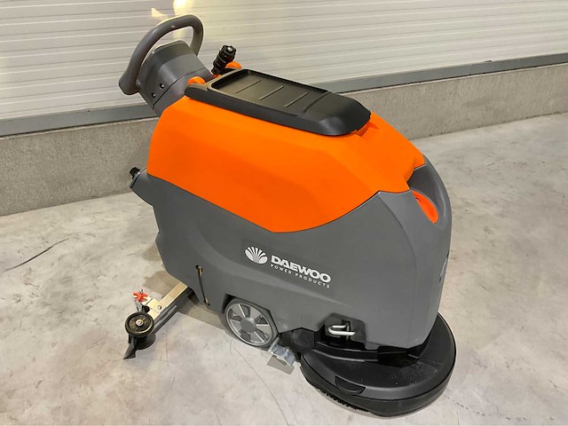 Daewoo - 2026 - dafl50a - zelfrijdende veegmachine - afbeelding 1 van  19