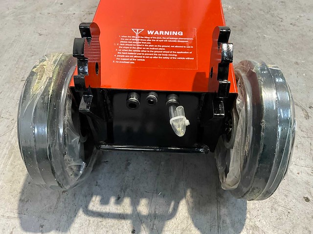 Daewoo - 2026 - dahj 80t hydrolic - garagekrik - afbeelding 12 van  15