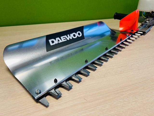Daewoo - 2026 - daht750 - benzine heggenschaar - afbeelding 6 van  14