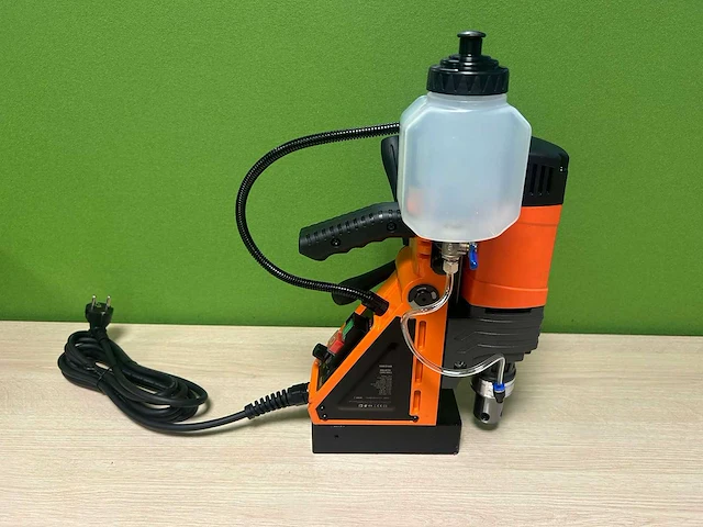 Daewoo - 2026 - damcd1600 - magnetische boormachine - afbeelding 8 van  11