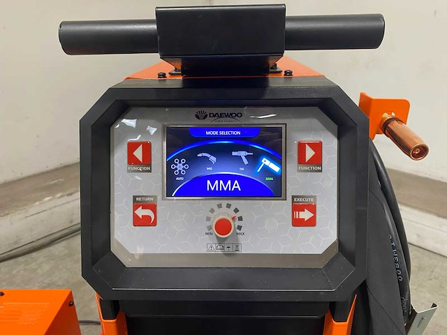 Daewoo - 2026 - daming 350gdl - diverse lasmachines - afbeelding 13 van  16
