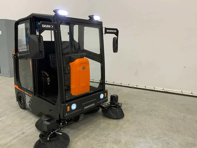 Daewoo - 2026 - das 100 - zelfrijdende veegmachine - afbeelding 23 van  26