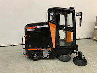 Daewoo - 2026 - das 100 - zelfrijdende veegmachine - afbeelding 16 van  20
