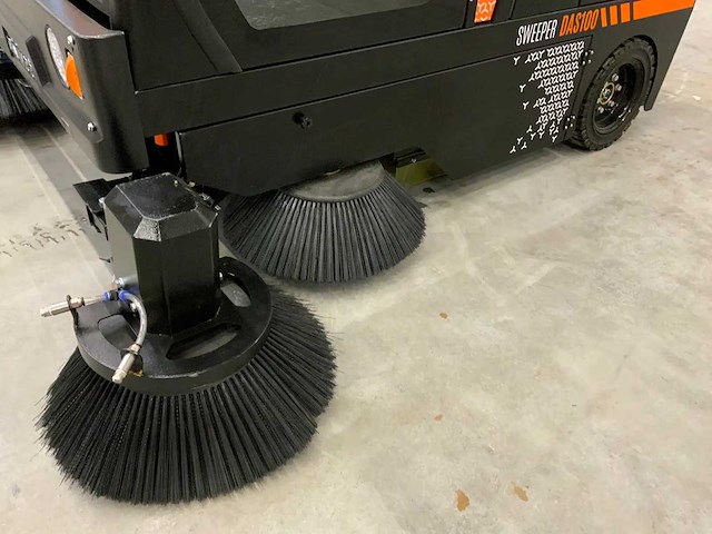 Daewoo - 2026 - das 100 - zelfrijdende veegmachine - afbeelding 20 van  20