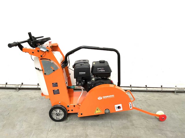 Daewoo - 2026 - datmf20-4 - benzine vloerzaagmachine - afbeelding 7 van  12