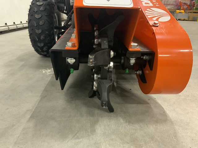 Daewoo - 2026 - dwfsg15-300 - stump grinder - afbeelding 4 van  4