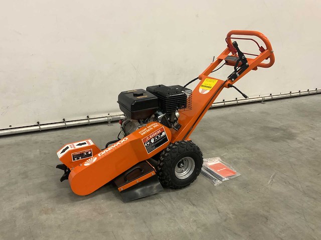 Daewoo - 2026 - dwfsg15-300 - stump grinder - afbeelding 1 van  9