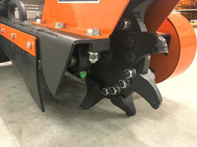 Daewoo - 2026 - dwfsg15-300 - stump grinder - afbeelding 8 van  9