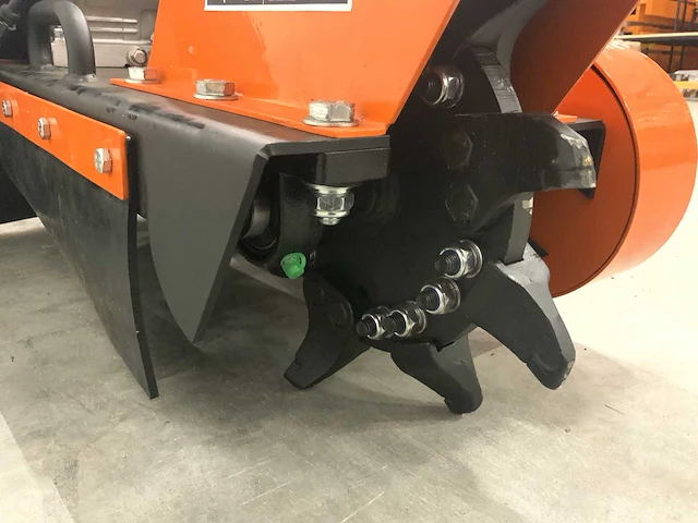 Daewoo - 2026 - dwfsg15-300 - stump grinder - afbeelding 10 van  11
